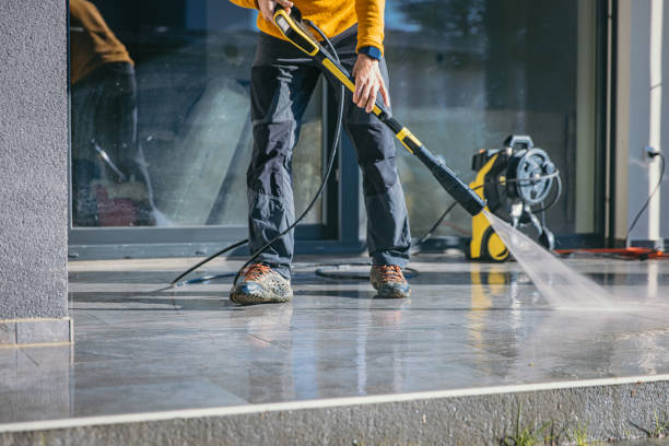 Why Choose Our Certified Pressure Washing Experts for Your Project Needs in Casselberry, FL?